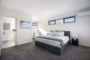 4 bedrooms, desk, iron/ironing board, travel crib