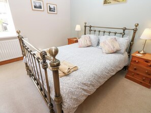 3 bedrooms, individually decorated, individually furnished, free WiFi