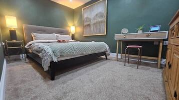 1 makuuhuone, työpöytä, Wi-Fi, vuodevaatteet