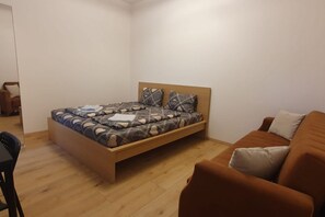 1 Schlafzimmer, Bügeleisen/Bügelbrett, WLAN, Bettwäsche