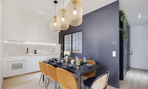 Apartment | Dining