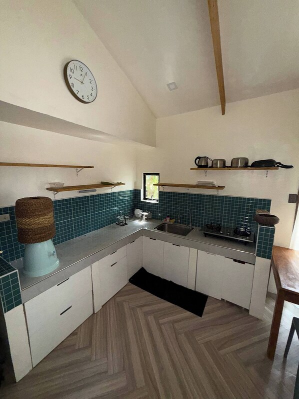 Shared Dormitory, 1 Bedroom, Patio, Garden View | Interior