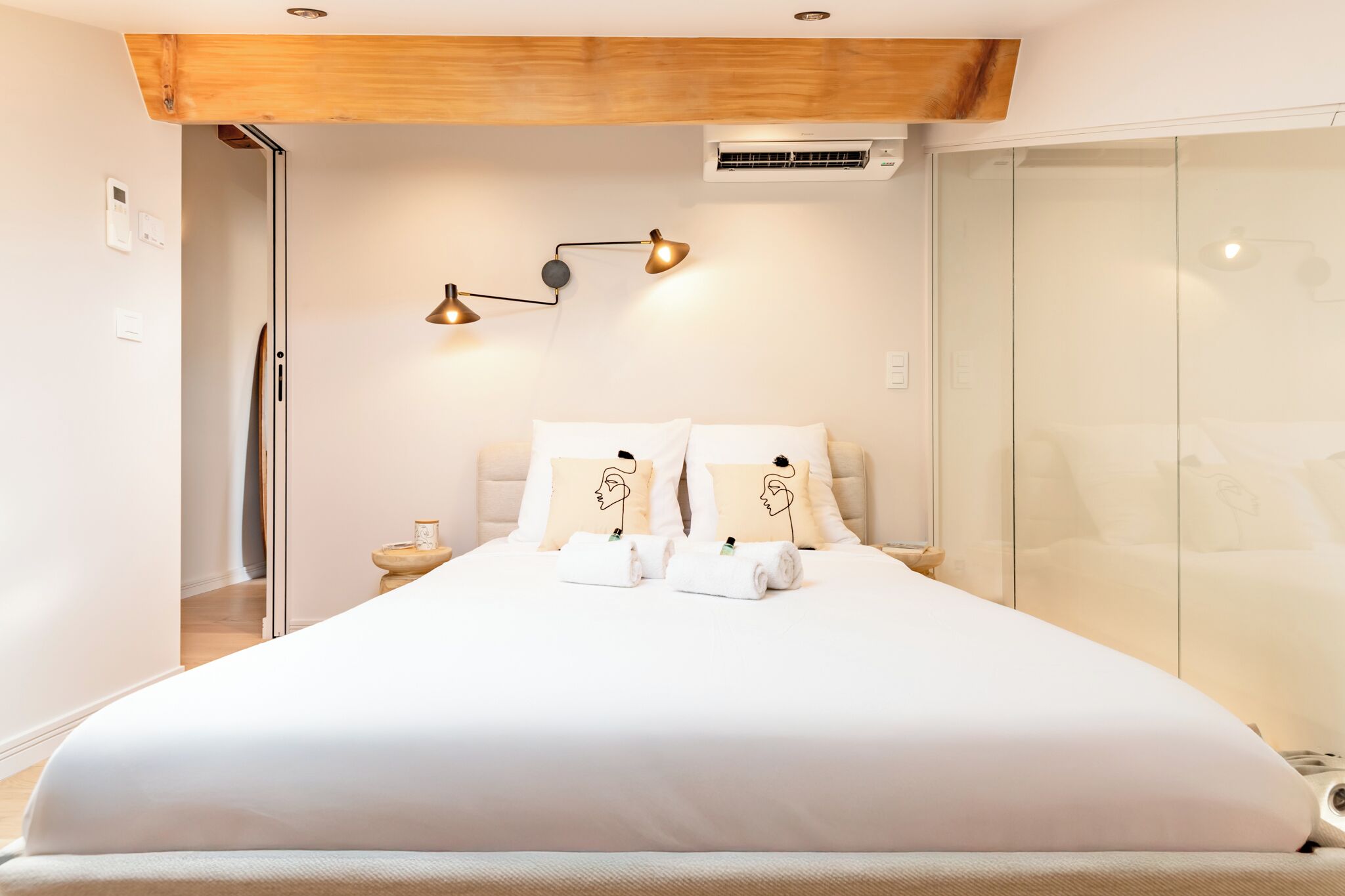 3 habitaciones, tabla de planchar con plancha y wifi gratis 