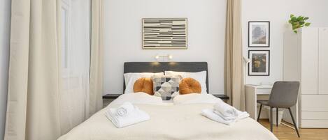 1 bedroom, desk, iron/ironing board, free WiFi