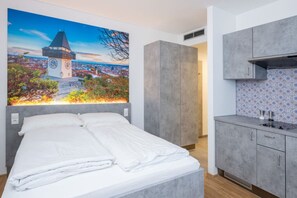 1 quarto, escrivaninha, Wi-Fi, roupa de cama