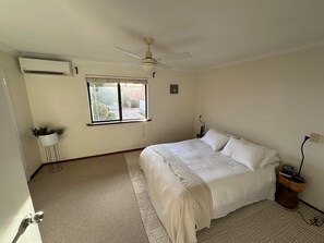 2 dormitorios, tabla de planchar con plancha, wifi y ropa de cama