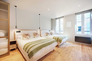 Apartment | 2 bedrooms, laptop workspace, iron/ironing board, bed sheets - Charming Apt - 2bd/10p - Buttes aux Cailles (Paris)