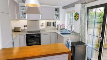 Lavastoviglie, pentole/stoviglie/utensili