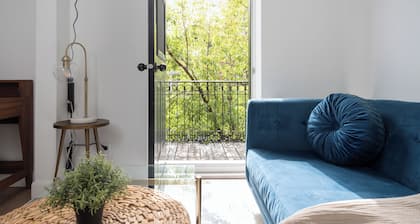 Traveler’s Haven - Chic 1BR in Mile End/Plateau