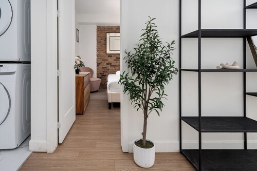 Traveler’s Haven - Chic 1BR in Mile End/Plateau