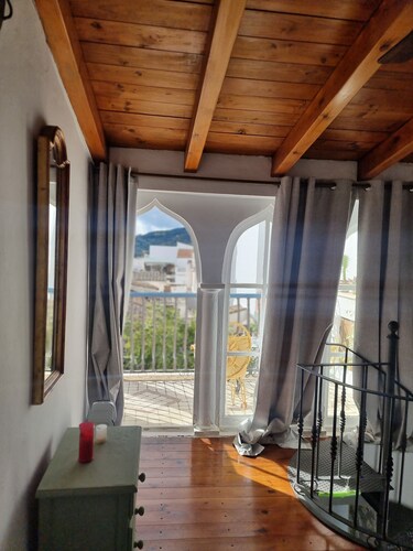 Casita de pueblo. Ideal para parejas o amigos en plena naturaleza.