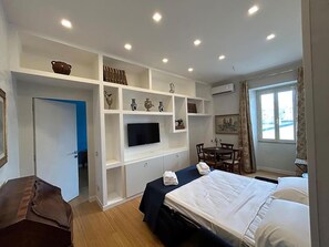 2 habitaciones, tabla de planchar con plancha y wifi gratis 