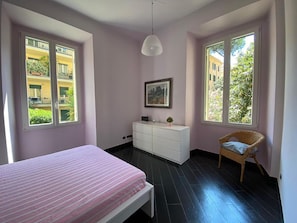 2 Schlafzimmer, Bügeleisen/Bügelbrett, kostenloses WLAN, Bettwäsche