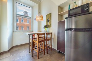 Dining - 3 House - 5A by Ghor (Rome)