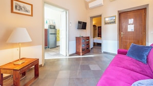 Smart TV - 3 House - appartamento bilocale -  by Ghor (Rome)