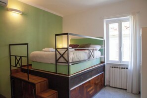 1 bedroom, iron/ironing board, free WiFi, bed sheets - Ton Ton by Ghor - Studio Apartment, Sleeps 2 (Rome)