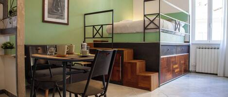 Fer et planche Ă repasser, Wi-Fi gratuit, draps fournis