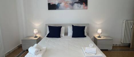 3 bedrooms, free WiFi, bed sheets