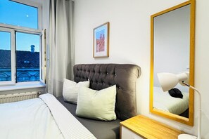 1 bedroom, iron/ironing board, bed sheets