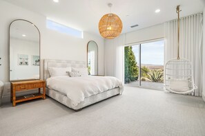 3 عدّة غرف نوم ومكواة/لوح كي وواي فاي مجانًا وملاءات أسرّة