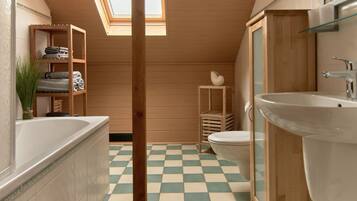 Apartment | Bathroom | Towels