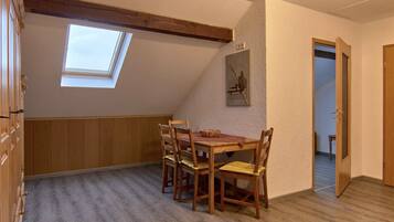 Apartment | Dining