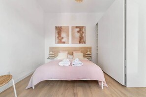 Fer et planche à repasser, Wi-Fi, draps fournis