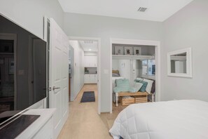 3 bedrooms, desk, iron/ironing board, travel cot