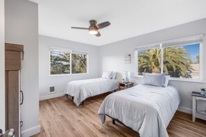 2 Schlafzimmer, Schreibtisch, Bügeleisen/Bügelbrett, WLAN