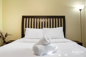 2 bedrooms, desk, iron/ironing board, free WiFi