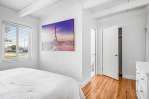 3 soveværelser, skrivebord, strygejern/strygebræt, Wi-Fi