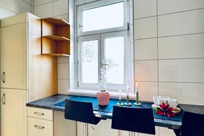 Interior - Private Room in 3BR Apt Steps from Kaufpark (Vienna)