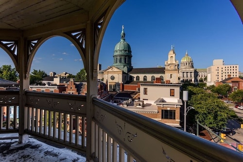 Capitol View Retreat - 2F, Fast Wi-Fi, Spacious