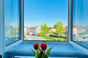 Interior - Convenient Room in Shared Apt | Walk to Kaufpark (Vienna)