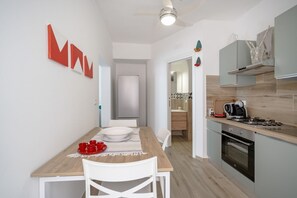Refrigerador y microondas