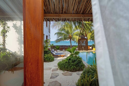 Babu Villas - Family Apartment with Sea View "Familia"