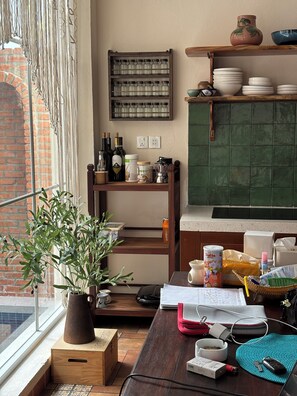 Fridge, microwave, electric kettle, toaster - Stunning Private 3br villa-pool-beach walking (Thành phố Hội An)