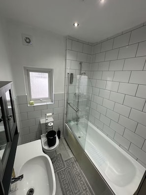 Towels, soap, toilet paper