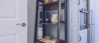 Lovely 1BR Apartment in King Street