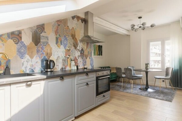 Private kitchen