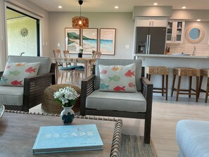 Interior - Ma'alaea Surf, Unit A4-2 BR Ground Floor Beachfront Condo, AC, Wi-Fi, Pool (Kihei)