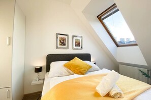 12 habitaciones, wifi y ropa de cama 