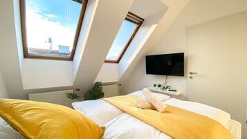 12 bedrooms, iron/ironing board, WiFi, bed sheets