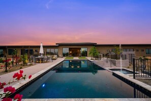 A heated pool - Paradise Canyon-Infinity Pool-Mnt Views-Estate 3 (Fort Mcdowell)