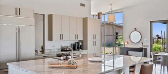Paradise Canyon-Infinity Pool-Mnt Views-Estate 3