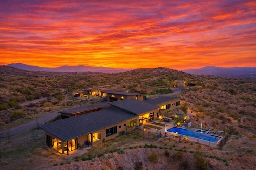 Paradise Canyon-Infinity Pool-Mnt Views-Estate 3
