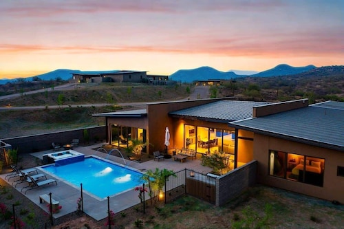Paradise Canyon-Heated Pool-Mountain View-Estate 1
