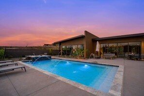 Beheizter Pool