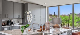 Paradise Canyon-Heated Pool-Mountain View-Estate 1
