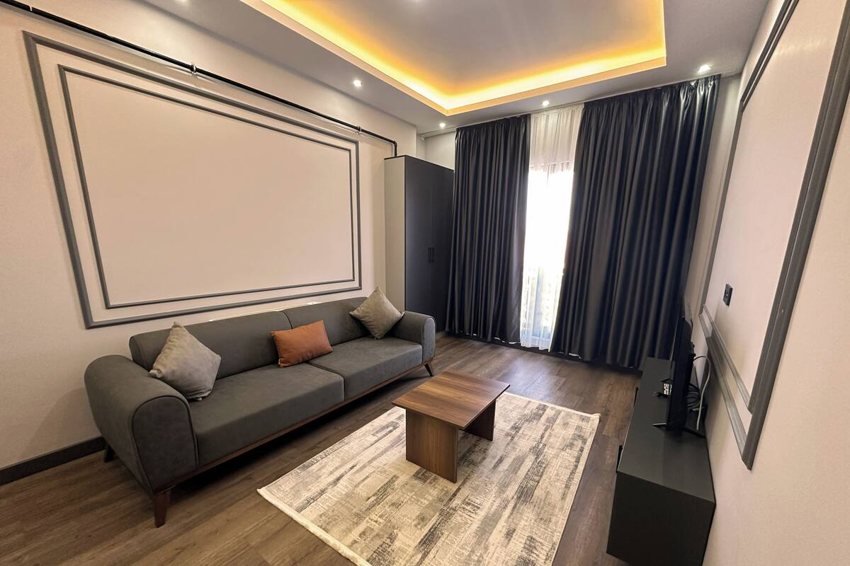 Elite-Suite, Balkon, Seeblick | Bettwäsche aus ägyptischer Baumwolle, hochwertige Bettwaren
